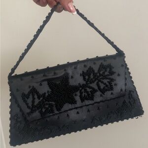 Beaded clutch